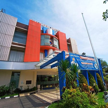 Halogen Hotel Airport Surabaya Sidoarjo Ngoại thất bức ảnh