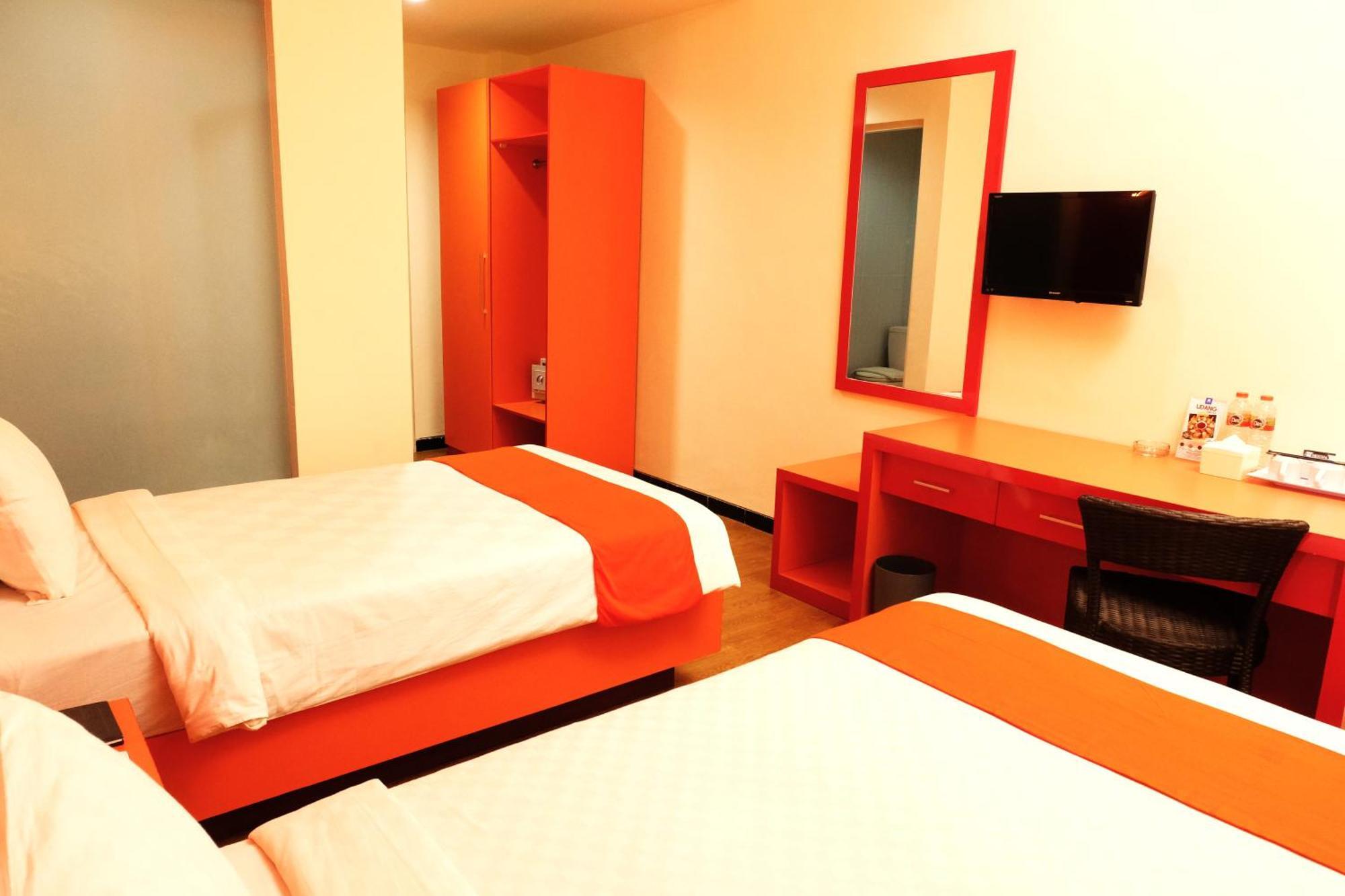 Halogen Hotel Airport Surabaya Sidoarjo Ngoại thất bức ảnh