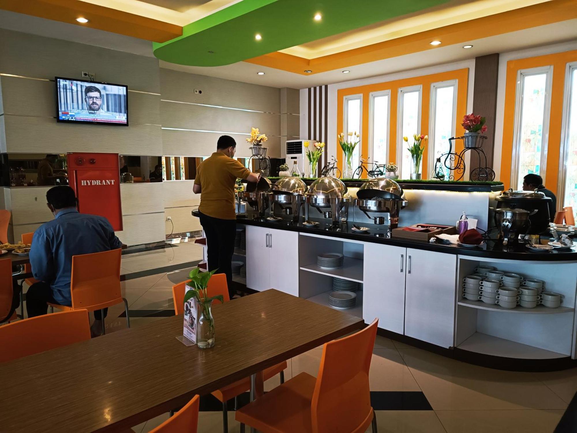 Halogen Hotel Airport Surabaya Sidoarjo Ngoại thất bức ảnh
