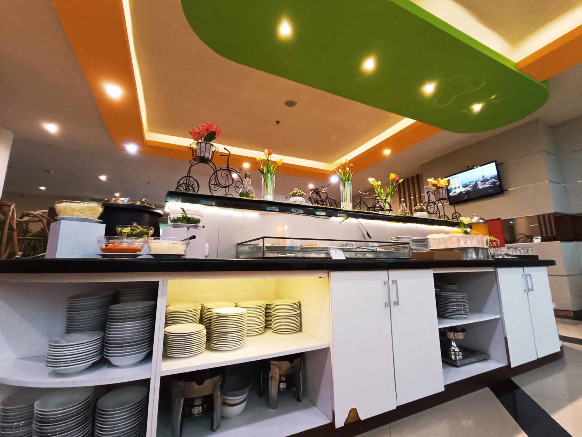 Halogen Hotel Airport Surabaya Sidoarjo Ngoại thất bức ảnh